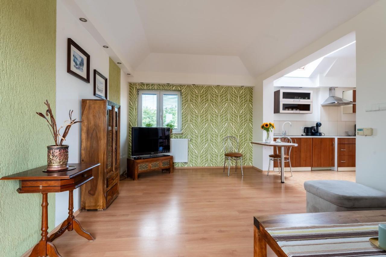 Apartament Green Hill Z Balkonem I Widokiem Na Karkonosze - Space Apart Jelenia Góra Eksteriør billede