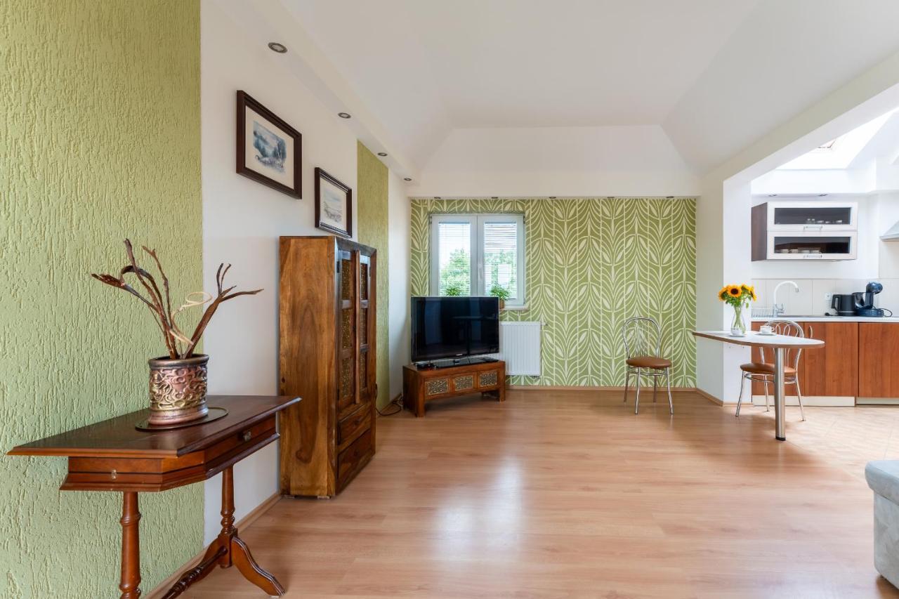 Apartament Green Hill Z Balkonem I Widokiem Na Karkonosze - Space Apart Jelenia Góra Eksteriør billede